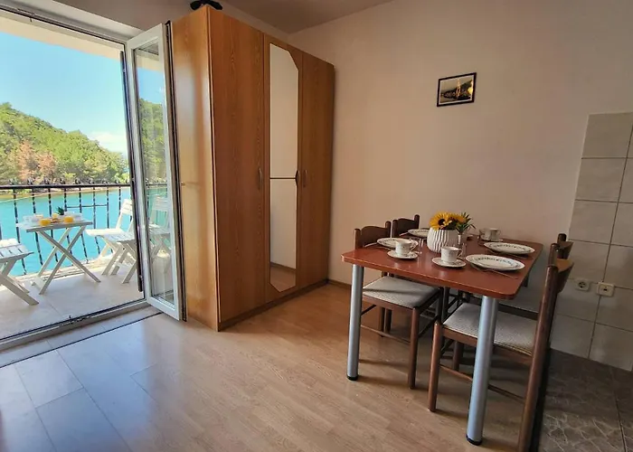 Seaside Time Capsule 66 *